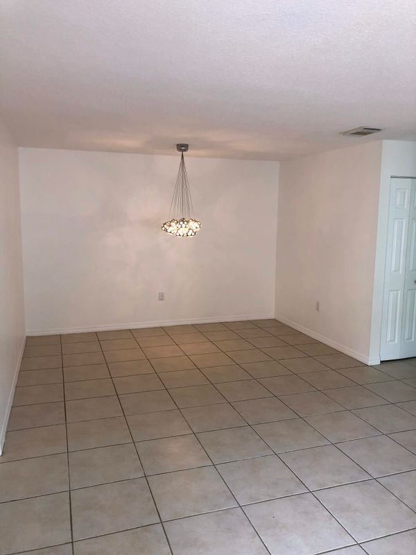 Building Photo - 20554 SW 93rd Ave