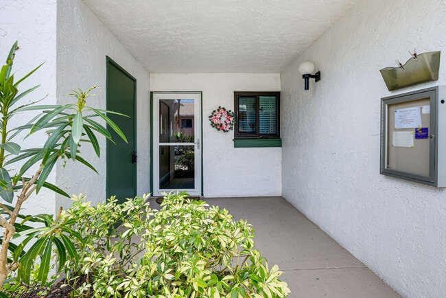 Building Photo - 2400 S Ocean Dr
