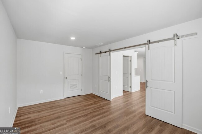 Building Photo - 428 Brookfield Dr