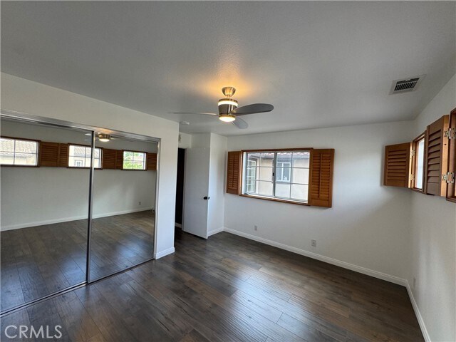 Building Photo - 5 Meadowbrook