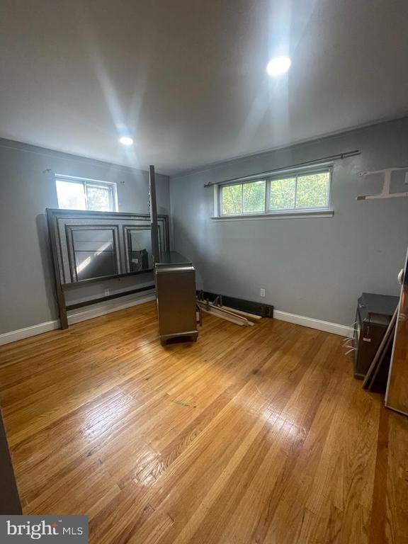 Building Photo - 3300 Kayford Cir