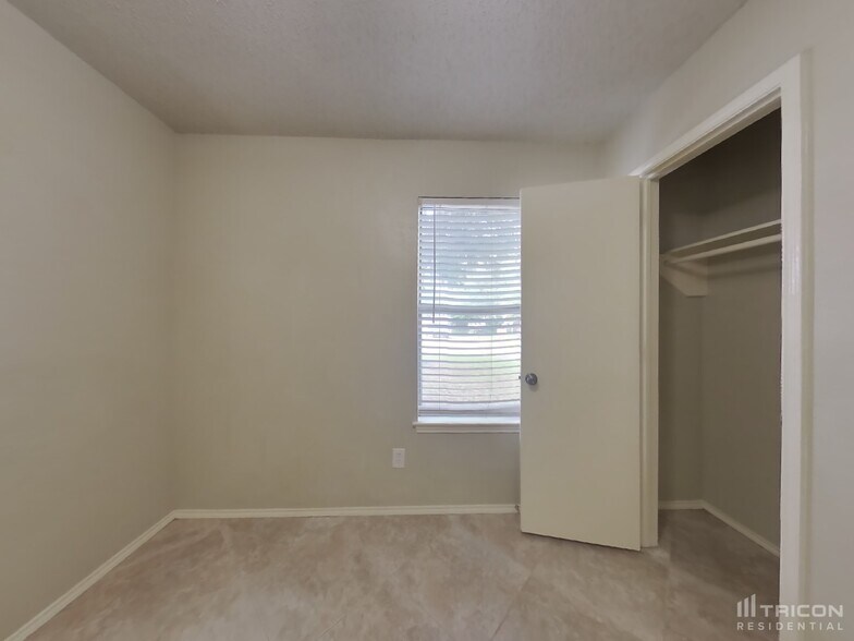 Building Photo - 4008 Segram Ct