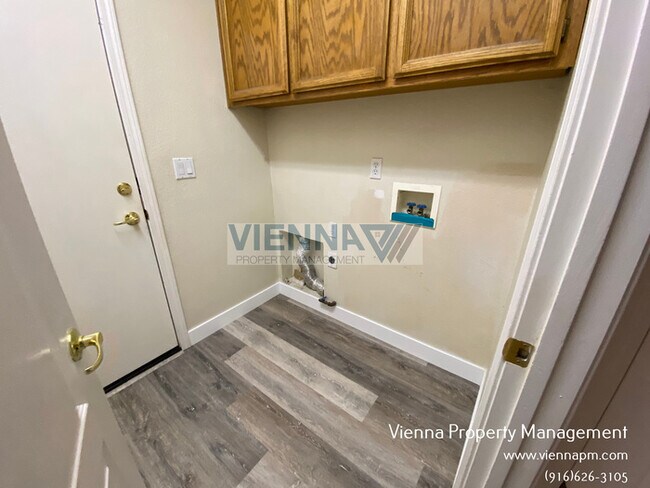Building Photo - 1347 Hartley Way