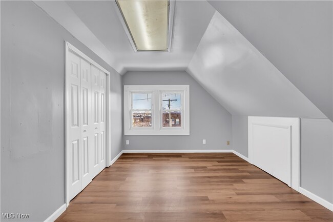 Building Photo - 3138 W 101st St