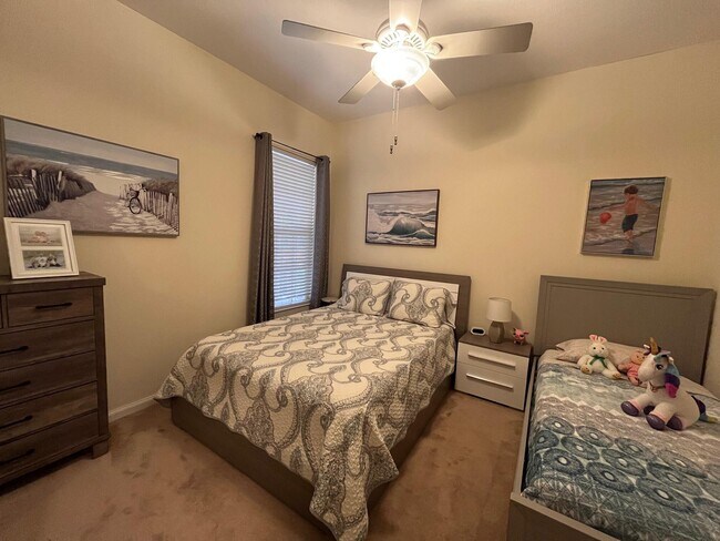 Building Photo - 813 Niemen Dr