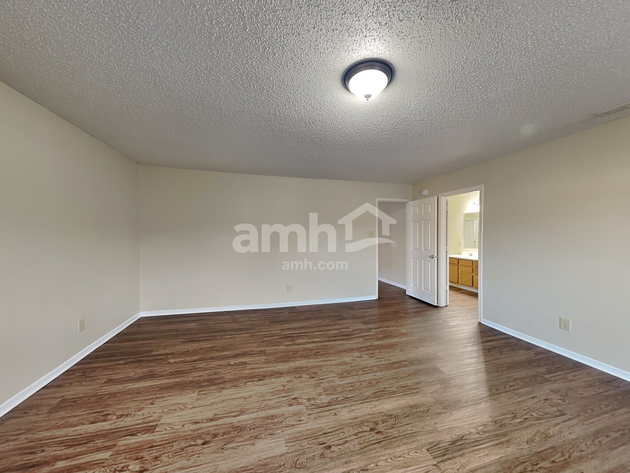 Building Photo - 12859 Old Glory Dr