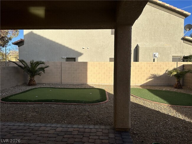 Building Photo - 10 Tribute Peak Way