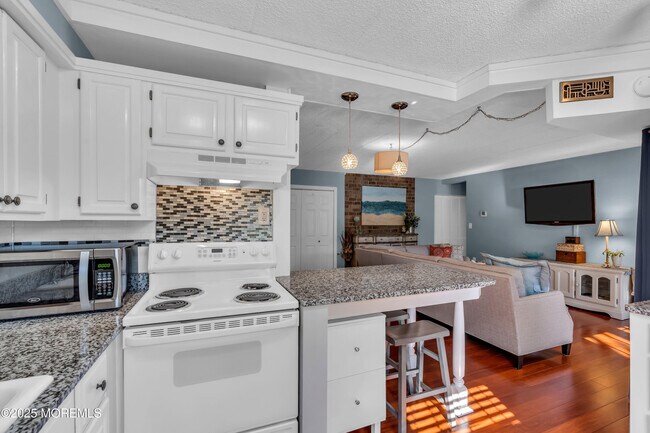 Building Photo - 1838 NJ-35