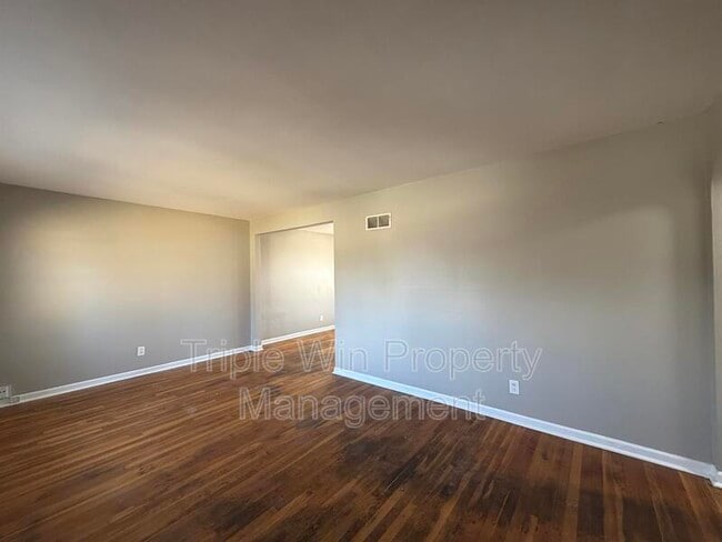 Building Photo - 1110 Jennings Station Rd