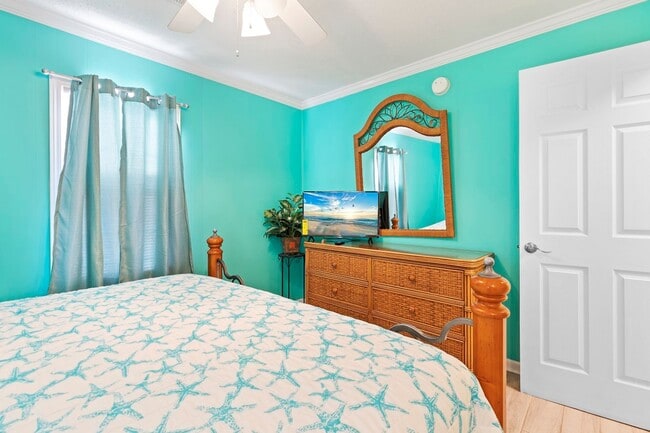 Building Photo - Winter Rental in North Myrtle Beach! Avail...