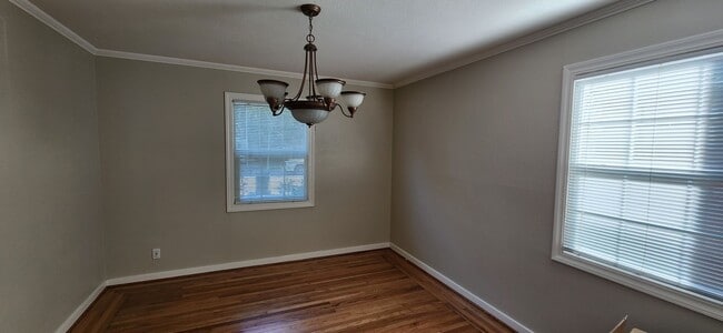 Building Photo - Beautiful 3 Bedroom Home in the Heart of Land Park