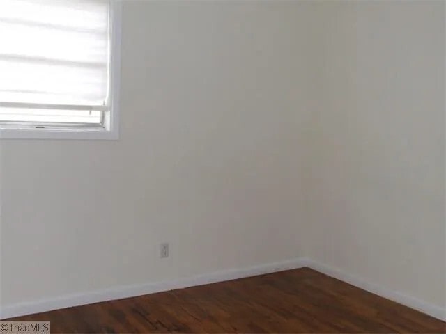 Building Photo - 202 Bingham St