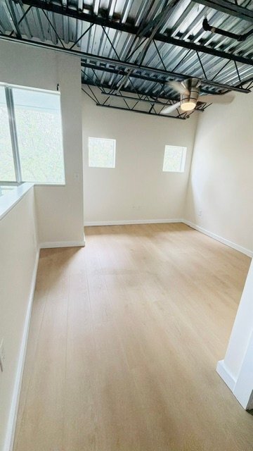 Building Photo - 5008 S MacDill Ave