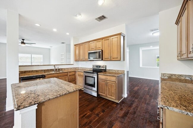 Building Photo - 15405 Montoya Cove