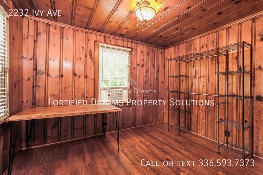 Building Photo - 2232 Ivy Ave