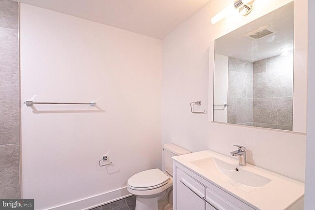 Building Photo - 1245 Ridge Ave