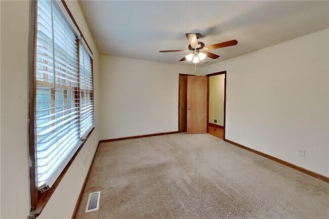 Building Photo - 1339 Wood Park Dr NW