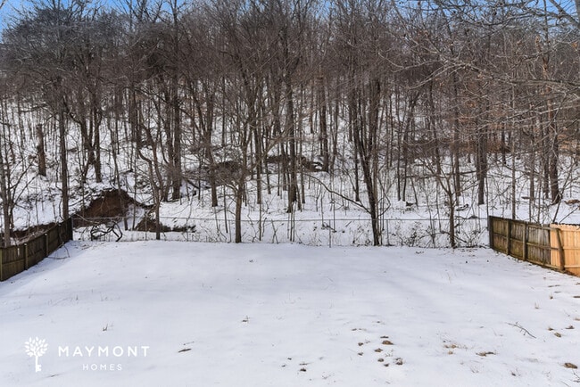 Building Photo - 1018 Granny White Rd