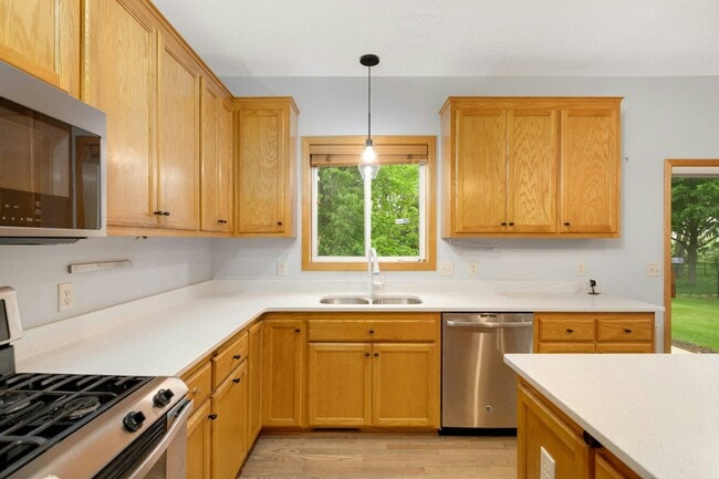 Building Photo - 10935 Eagle View Pl