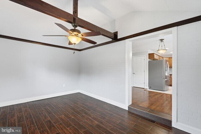 Building Photo - 1719 Melbourne Dr
