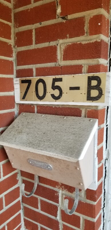 Building Photo - 705 E Washington Ave