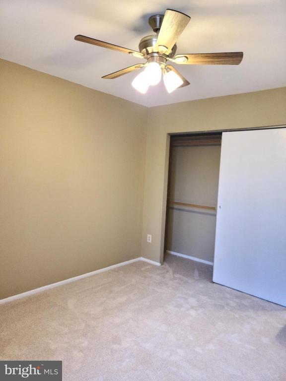Building Photo - 2068 Royal Fern Ct