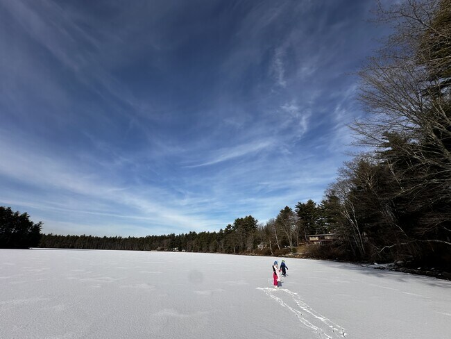Building Photo - 2 Fox Ln