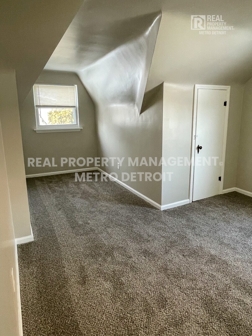 Building Photo - 16210 Ferguson St