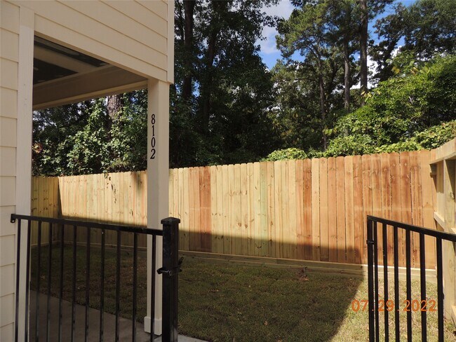 Building Photo - 615 Hayman St