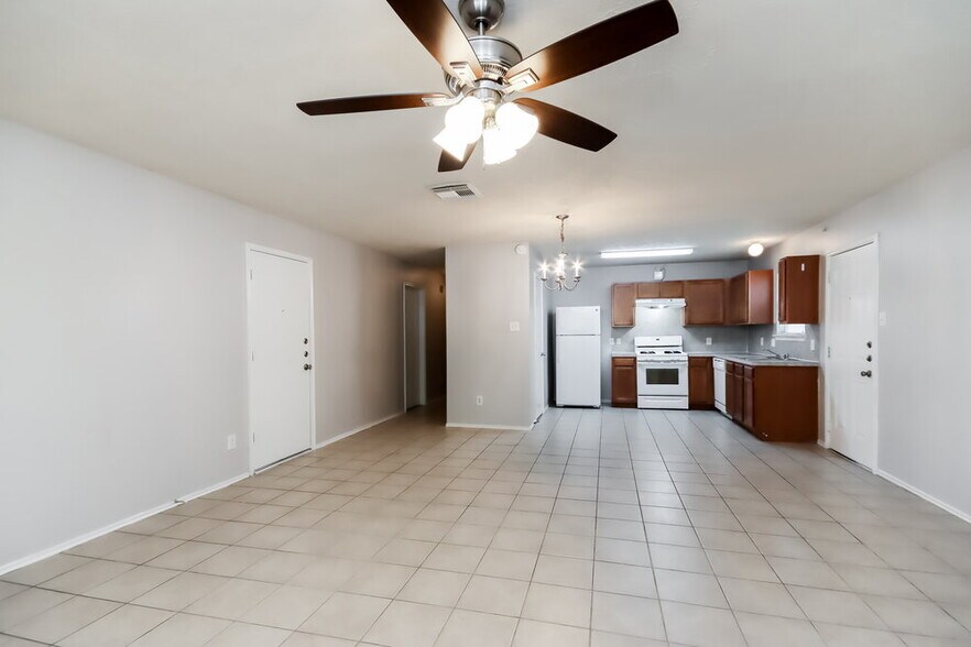 Building Photo - 17406 Wigeon Way Dr