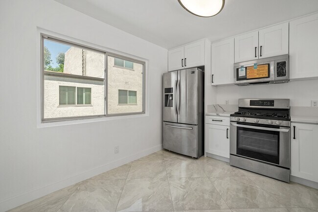 Building Photo - 22259 Erwin St