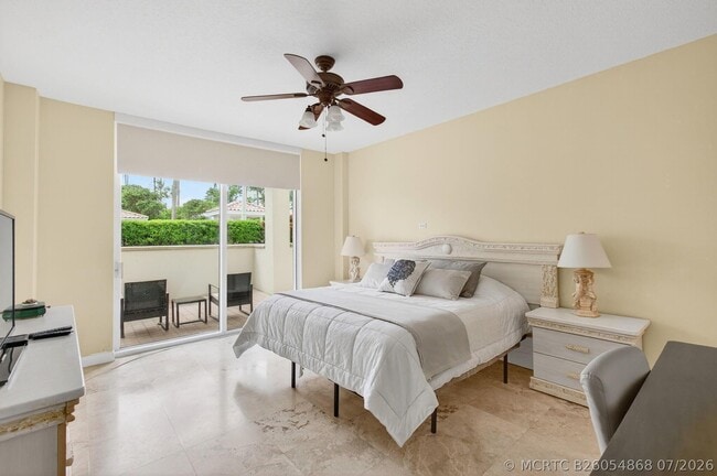 Building Photo - 3700 S Ocean Blvd