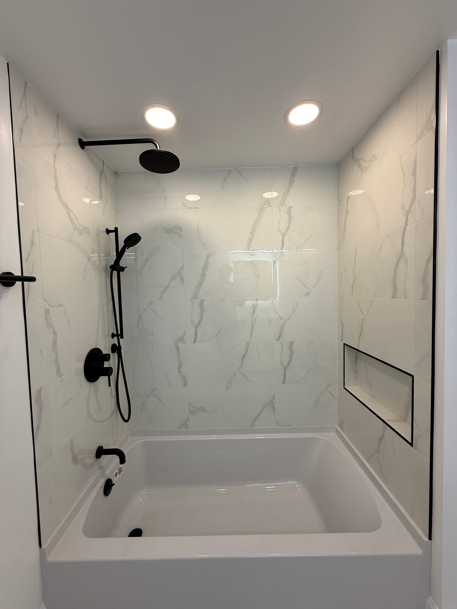 Building Photo - 20029 Ingomar St