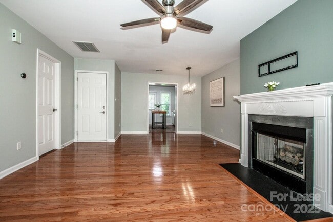 Building Photo - 17307 Villanova Rd