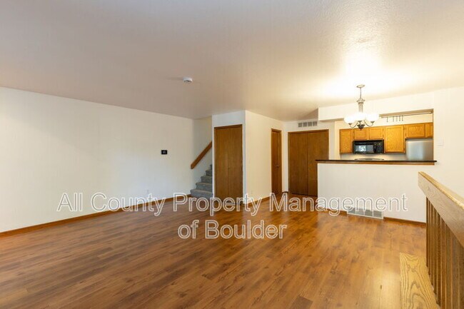 Building Photo - 5056 Buckingham Rd