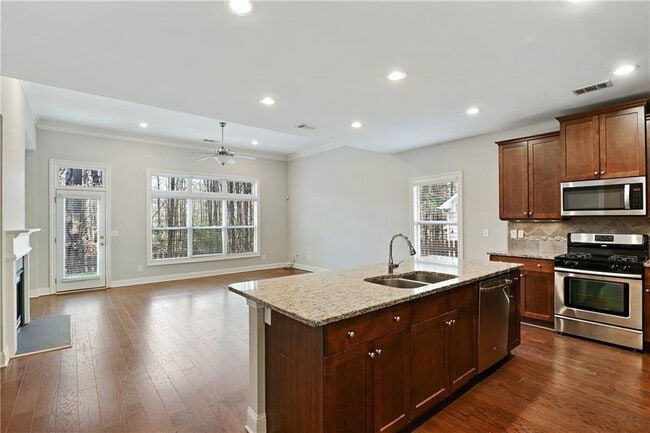 Building Photo - 1536 Habershal Dr NW