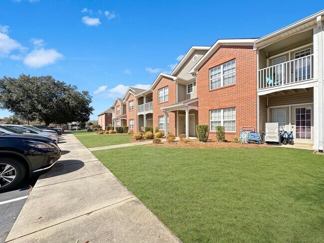 Building Photo - 19364 Chelsey Dr