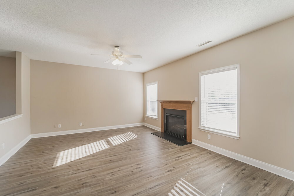 Building Photo - 712 Winborne Ave SW