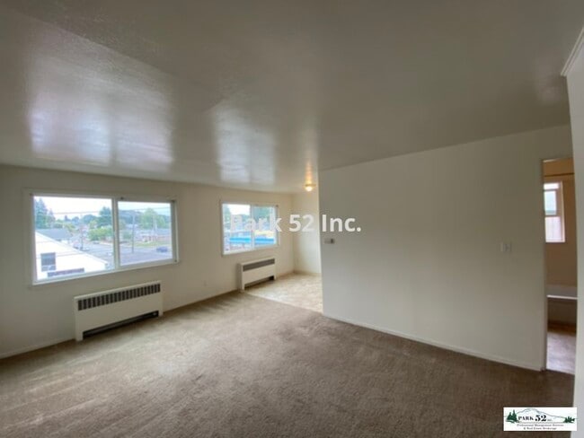 Building Photo - 5240 S Puget Sound Ave
