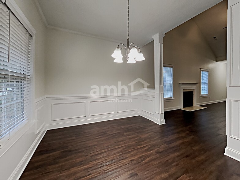 Building Photo - 13429 Glencreek Ln