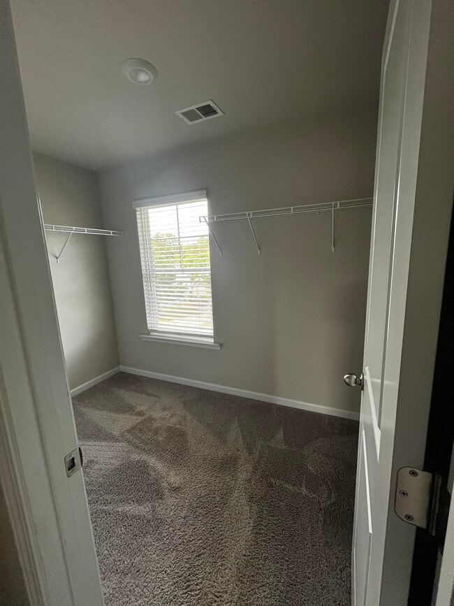 Building Photo - 7522 Congregation St