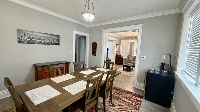 Building Photo - 500 Barrett St