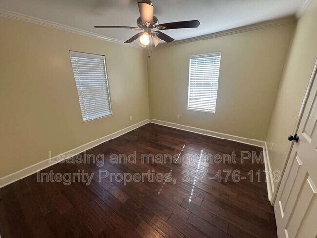 Building Photo - 834 Vatican Rd