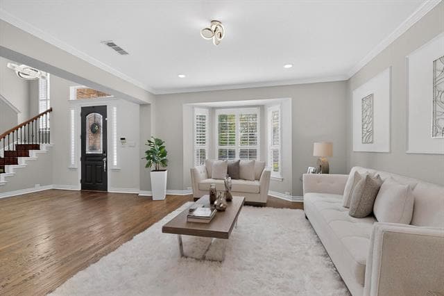 Building Photo - 2701 Scenic Dr