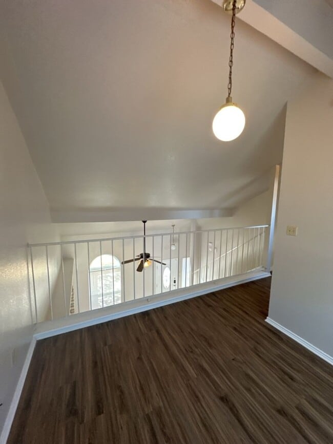Building Photo - 2501 Windmill Dr