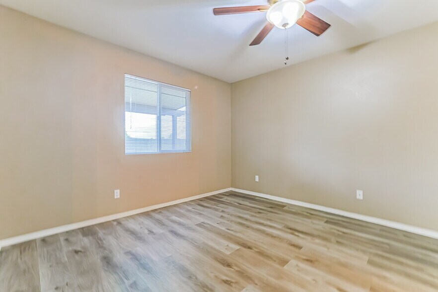 Building Photo - 4012 E Covina St