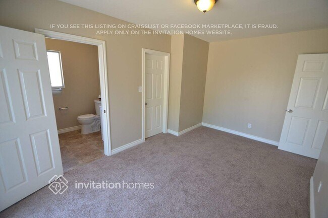 Building Photo - 2303 W 75th St