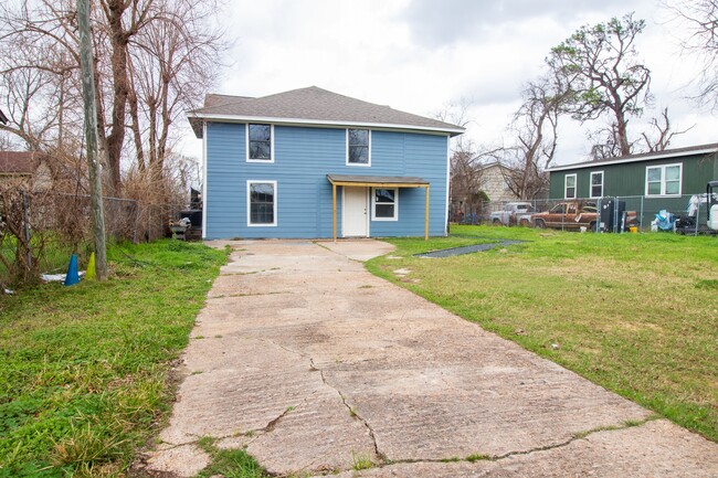 Building Photo - 3615 Legion St