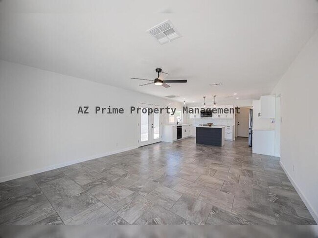 Building Photo - 10251 N 53rd Ave