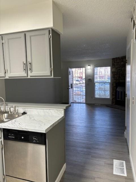 Building Photo - 1811 S Quebec Way